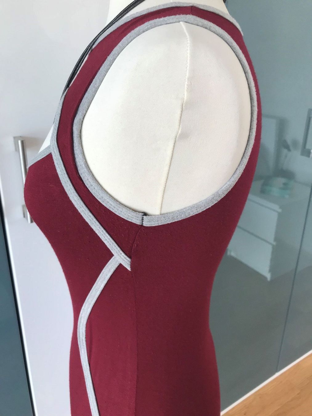Kleider: Elastisches dünne Kleid für  M/38 – Gebraucht aus Duebendorf von Alexandertreyer 4