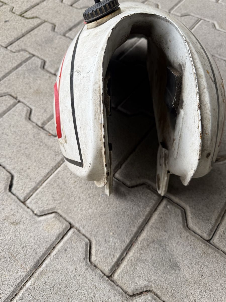 Sonstiges Fahrzeugzubehör: Mofa/Töff Tank – Gebraucht aus Horriwil von Carrera68 2