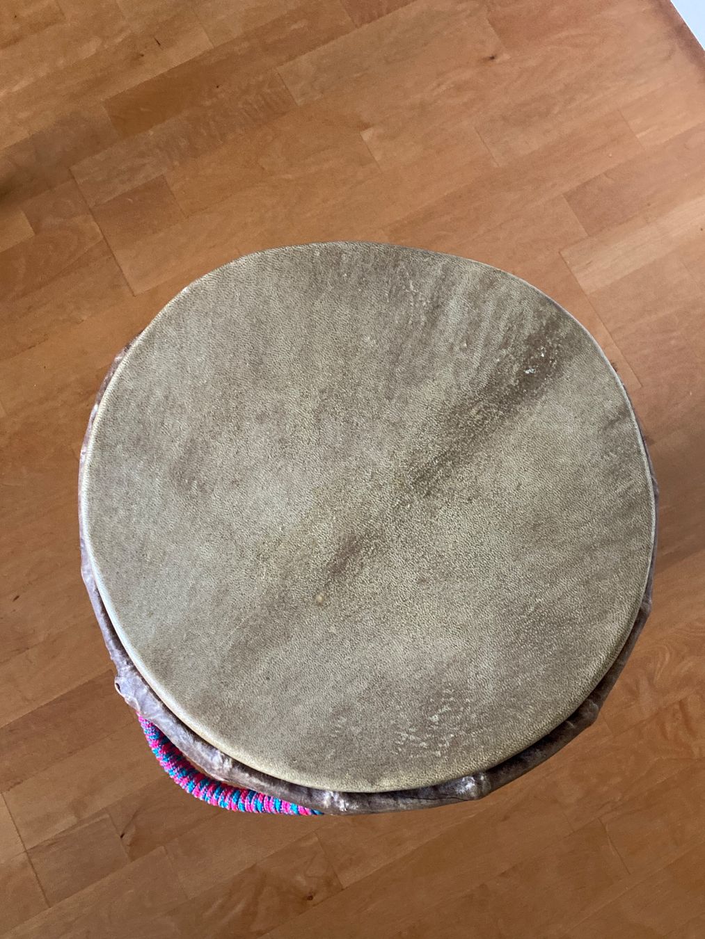 Strumenti musicali: Handgeschnitzte Djembe aus Guinea – Usato da Ettingen venduto da Merlin54 2