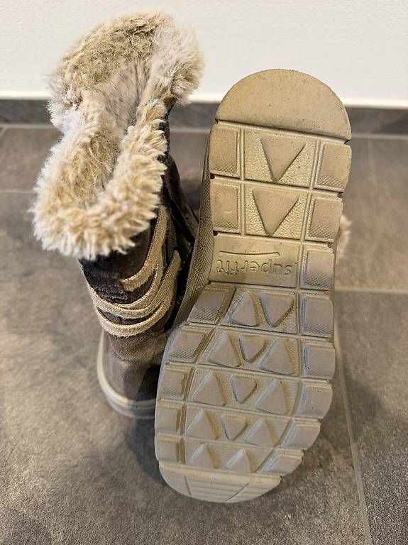 Scarpe per ragazze: Winterstiefel Superfit Grösse 35 – Usato da Tägerschen venduto da fruehling2007 1