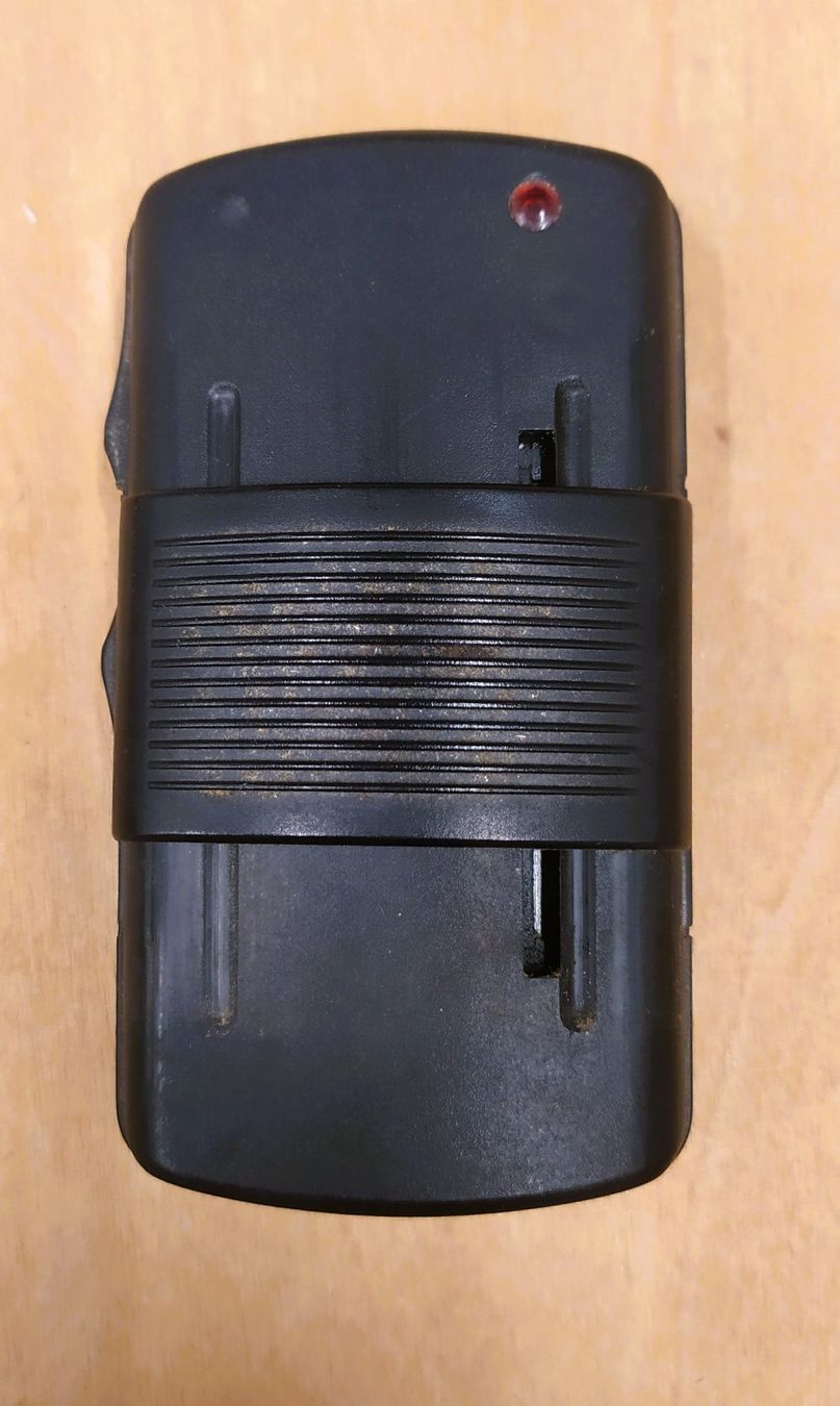 Interruttori: Kabel-Lichtregler - Variateur de lumière pour câble – Usato da Salgesch venduto da mdue-mdue 1