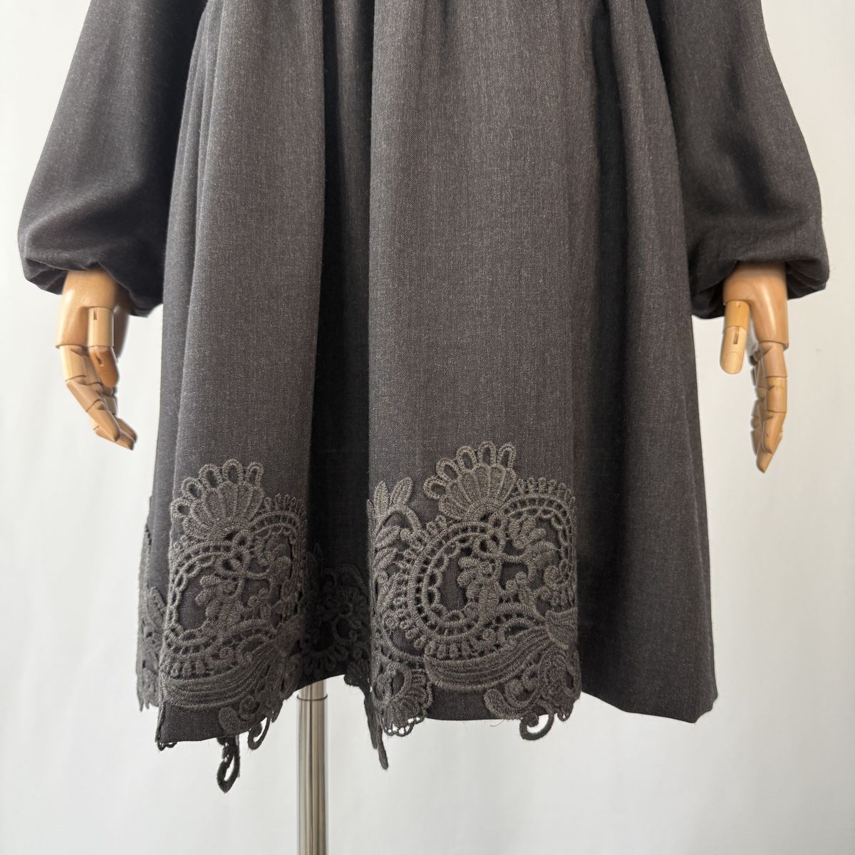 Vestiti: P.A.R.O.S.H. Wool Dress – Nuovo (secondo la descrizione) da Emmen venduto da Nightingale_2022 1