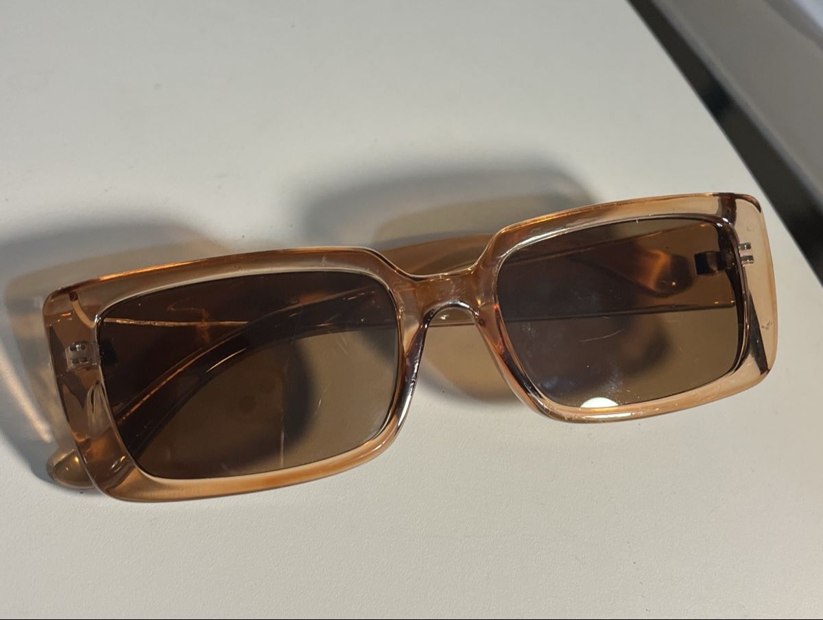 Mango Occhiali & Lenti: Orange Mango Sunglasses – Usato da Pully venduto da ari_78pk 1