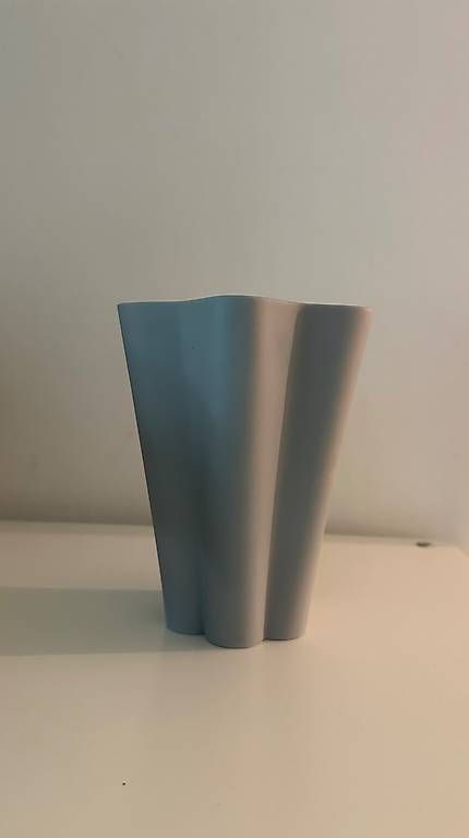 Vasi & Recipienti: HAY Iris Vase, neu  – Nuovo e nell'imballaggio originale da Meilen venduto da nad_d2pq 2