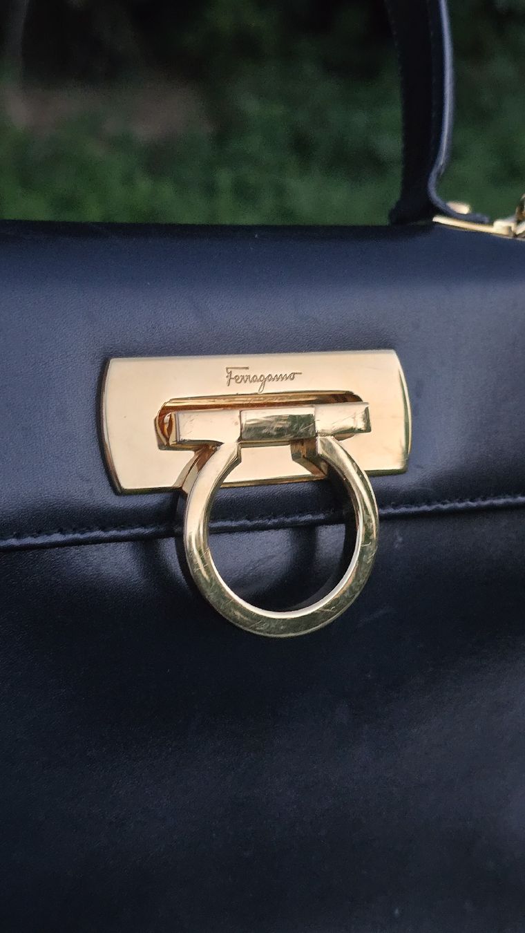Salvatore Ferragamo Borse da donna: Sac à main Salvatoré Ferragamo Gancini – Usato da Cressier NE venduto da Oldwatch94 1