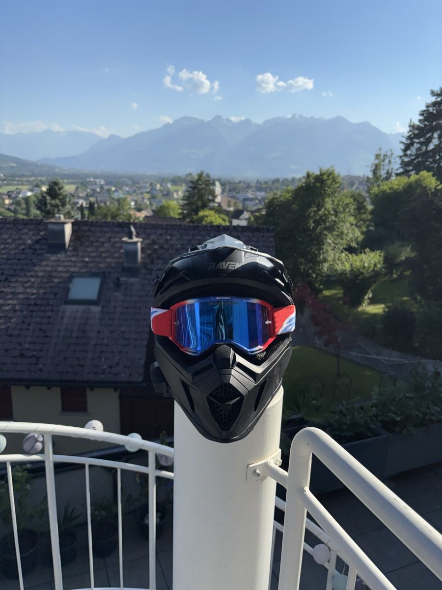 Casques & visières: Motocrosshelm mit Brille – D'occasion à Mauren par mar_zwh8 1