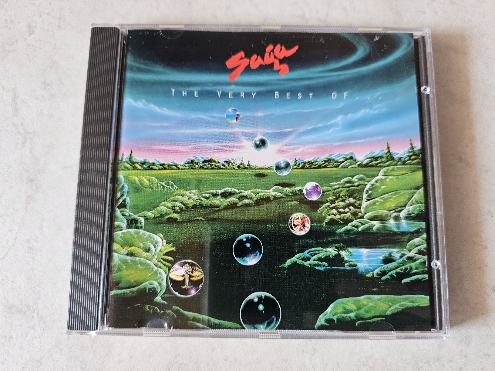 CD: Saga  -  The Very Best Of – Usato da Schneisingen venduto da backstore24