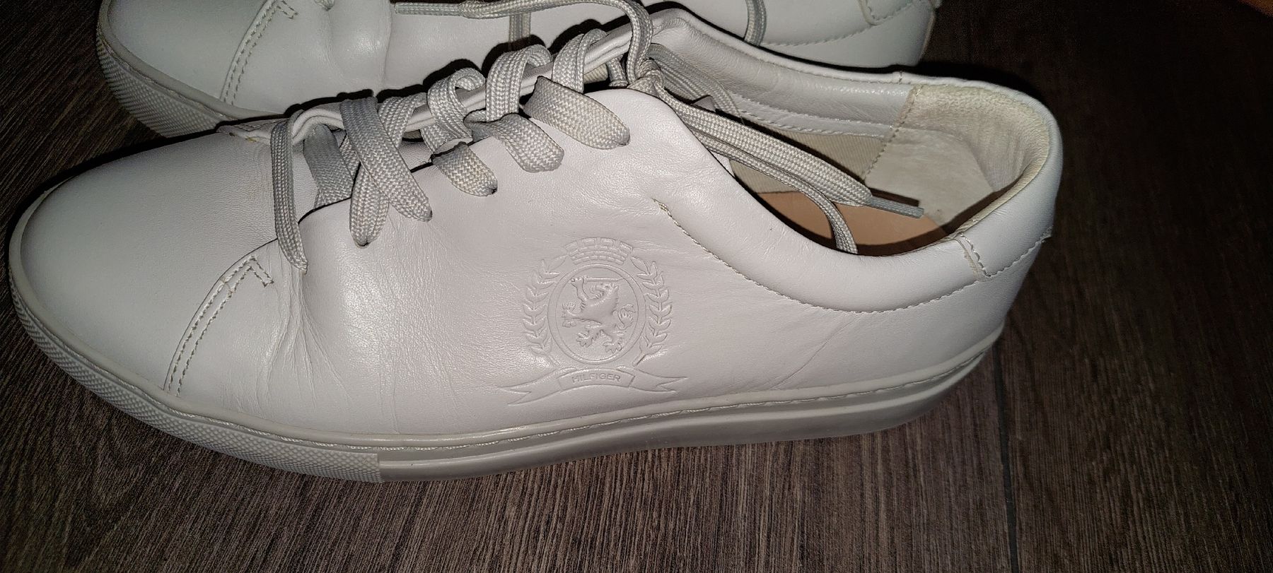 Tommy Hilfiger Scarpe da donna: Thommy Hilffiger Sneaker gr 38 Schuhe – Usato da Gwatt (Thun) venduto da Letzte-Chance-III