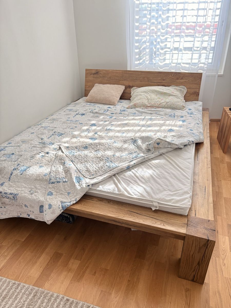 Betten: Lit double en chêne – Gebraucht aus Marly von mza67