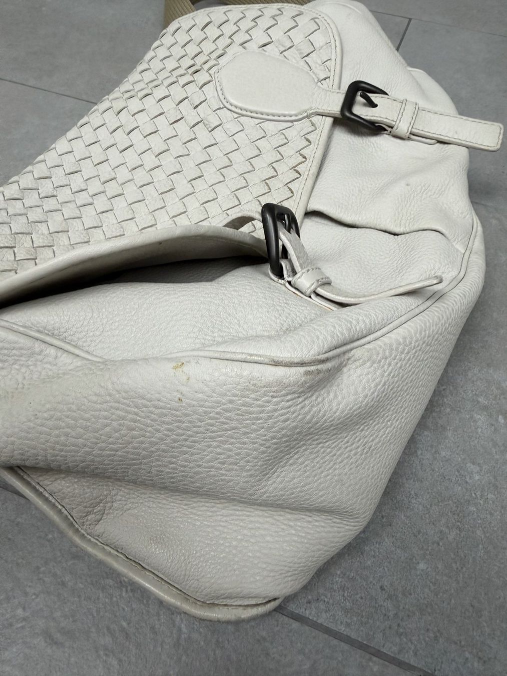 Bottega Veneta Taschen: Bottega Veneta Messanger Bag – Gebraucht aus Biel/Bienne von sami0788480082 4