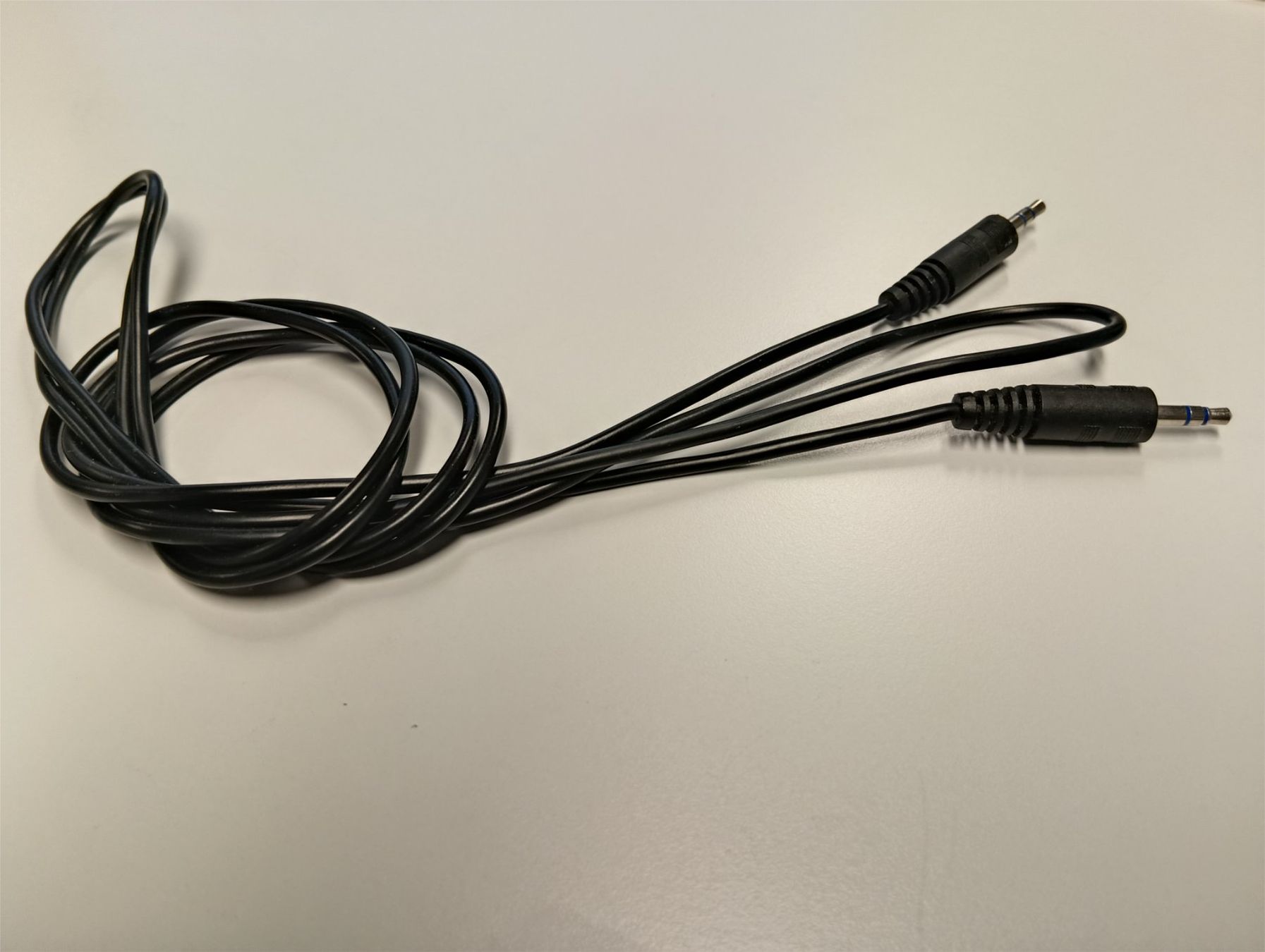 Kabel: Audiokabel Klinke 3.5mm Schwarz – Gebraucht aus St. Gallen von Hinterberg
