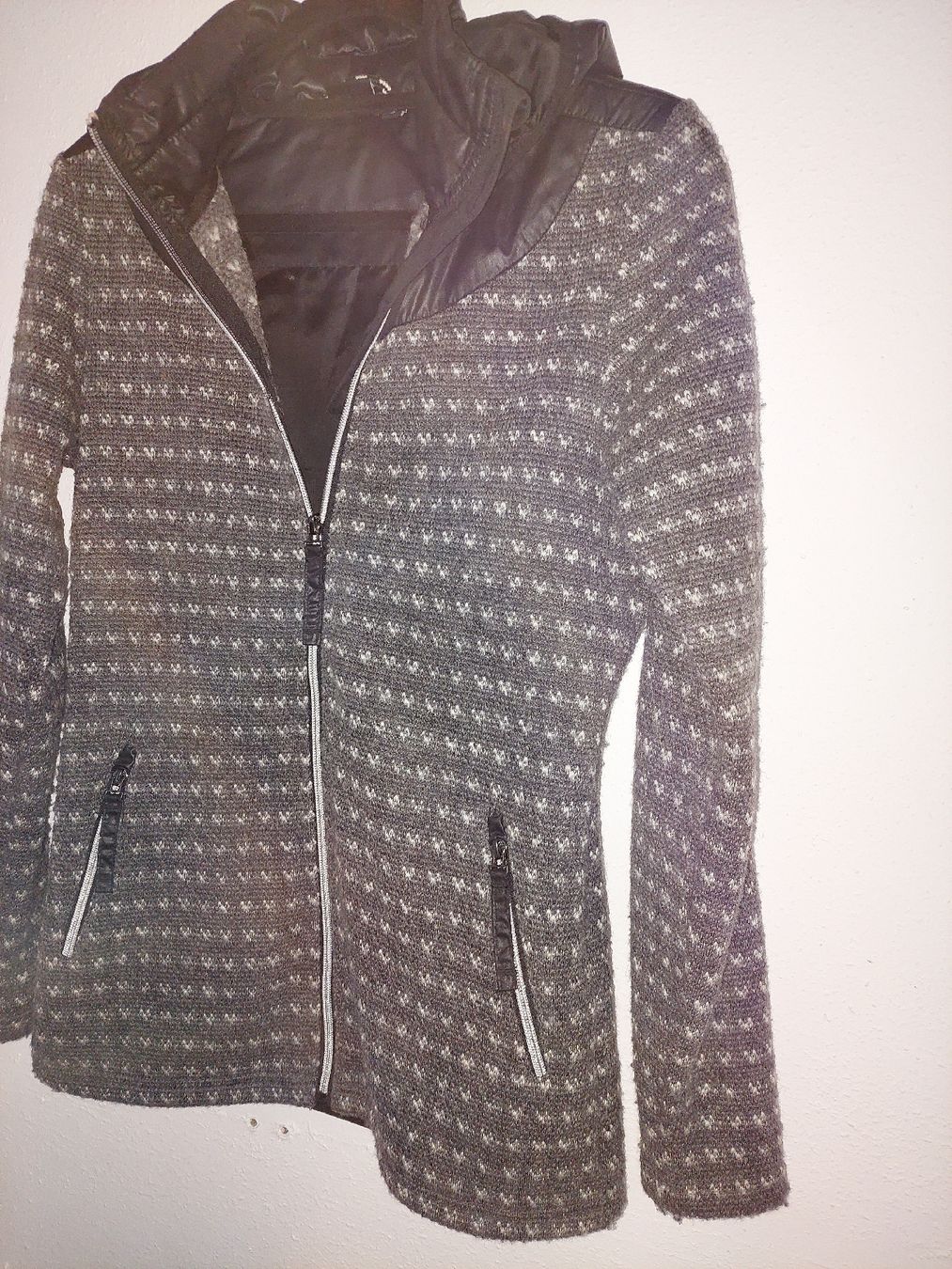 Jacken: Lunta Jacke gr S – Gebraucht aus Gwatt (Thun) von Letzte-Chance-III