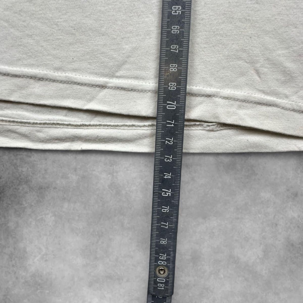 Armani T-shirt: Armani white t-shirt – Usato da Erlinsbach SO venduto da TogaResell 4