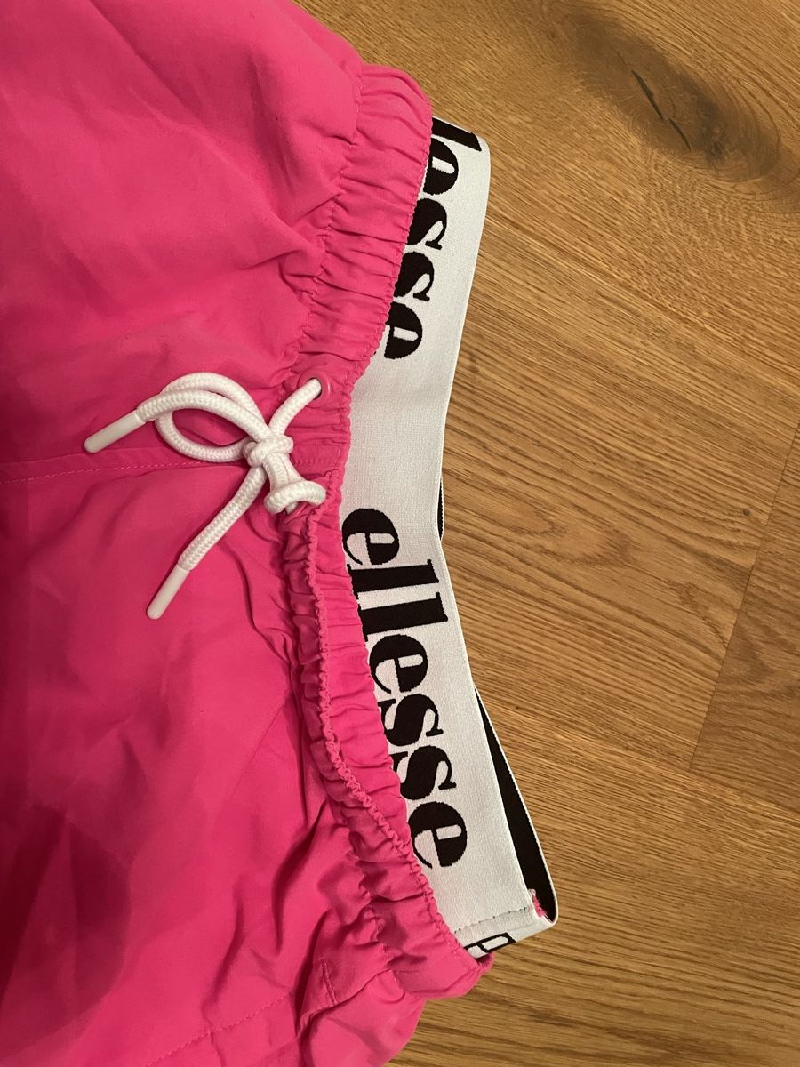 Pantalons: Badehose pink – D'occasion à Crésuz par Egli_Joel 1
