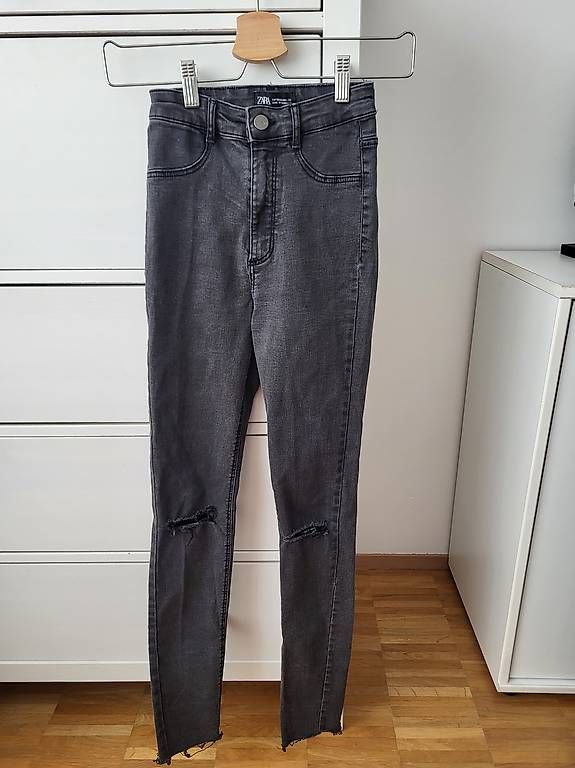 Pantaloni: Zara Jeans Gr32/ Mädchen Gr.152 – Usato da Oberaach venduto da Svea11 2