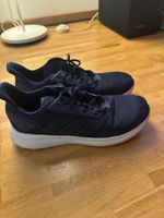 Adidas Laufschuhe dunkelblau mit weisser Sohle gebraucht
