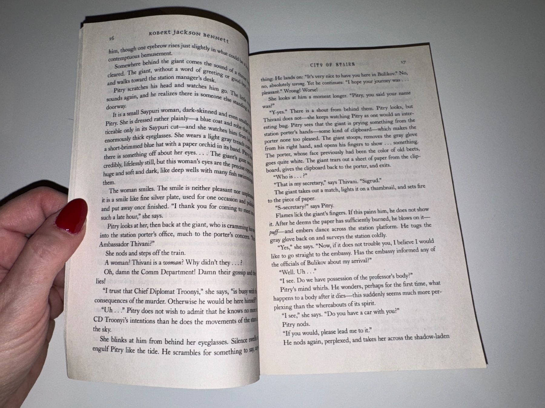 Libri: NOVEL: Robert Jackson Bennet, City Stairs – Usato da Grosswangen venduto da English_books 4