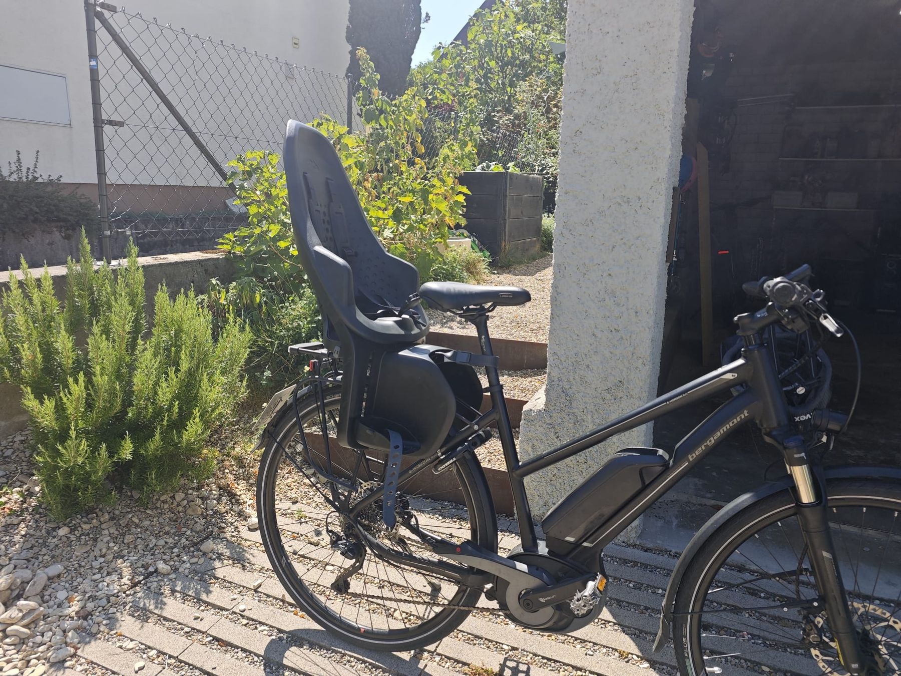 Thule Pezzi di ricambio: Fahrradkindersitz Thule Yepp Maxi  – Usato da Arlesheim venduto da jollyjumper87