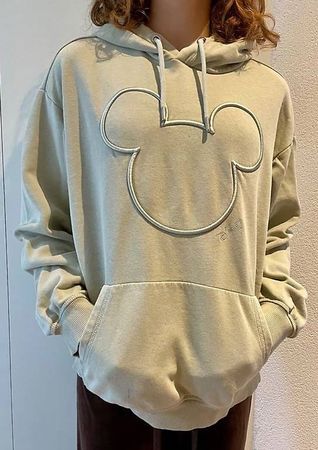 grau-grüner Hoodie