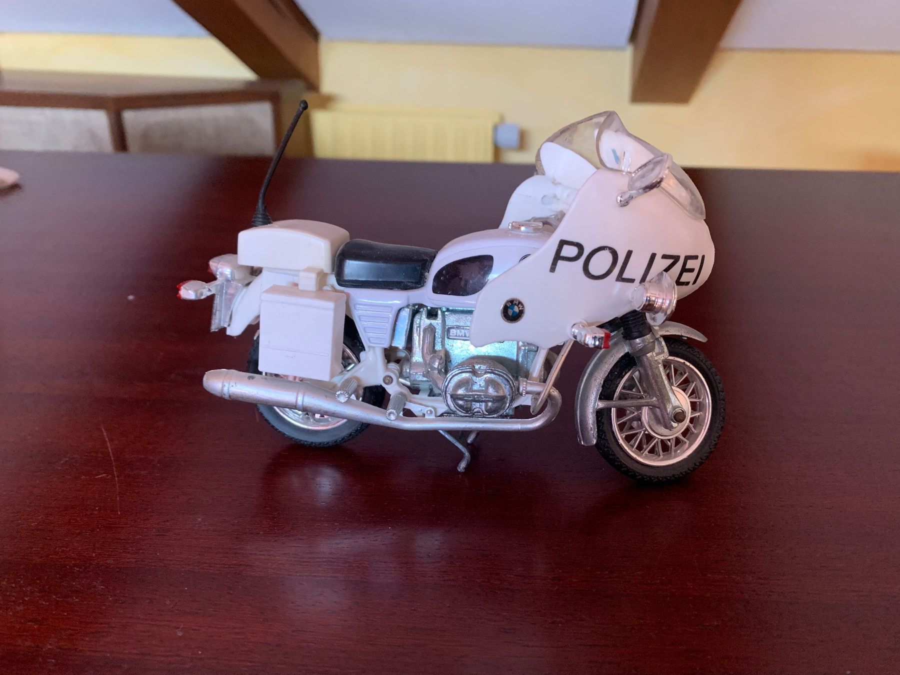 Polistil Kit di modellismo & Modellini statici: Polistil : Moto BMW R75/5 – Usato da Posieux venduto da pha_tnd9 2