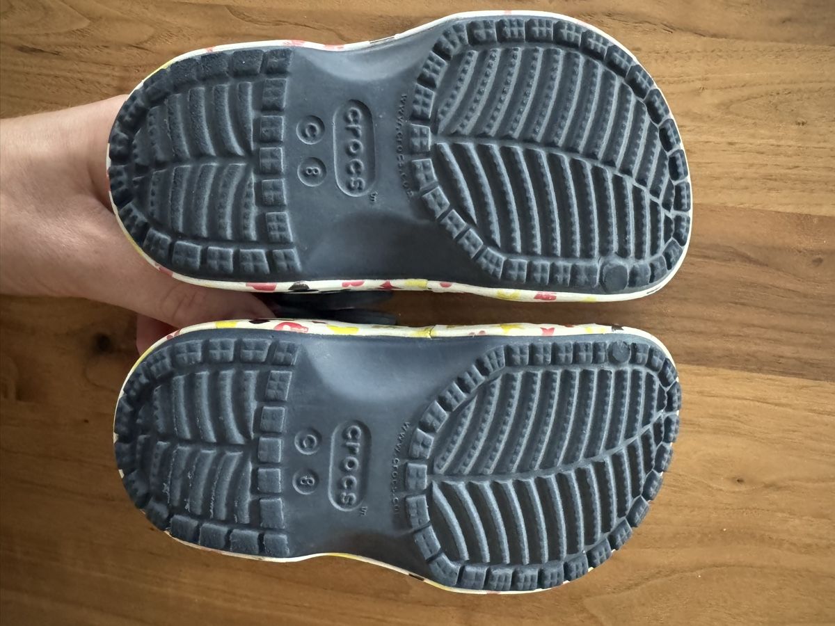 Crocs Scarpe per ragazzi: Crocs Mickey Mouse Gr. 24/25 (8) – Usato da Schlieren venduto da jarkam2 4