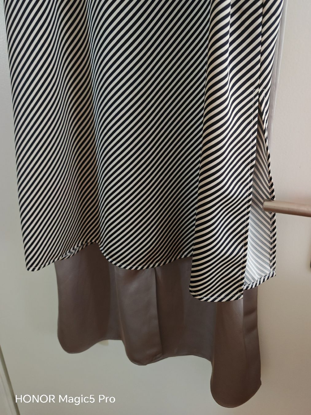 H&M Robes: 2 x H & M Kleider – D'occasion à Birsfelden par mar_8957 1