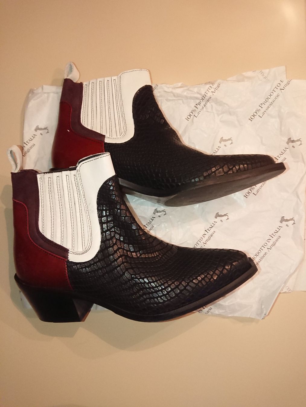 Scarpe da donna: Stiefeletten (neu), Leder – Nuovo (secondo la descrizione) da Büren an der Aare venduto da creazioneshop