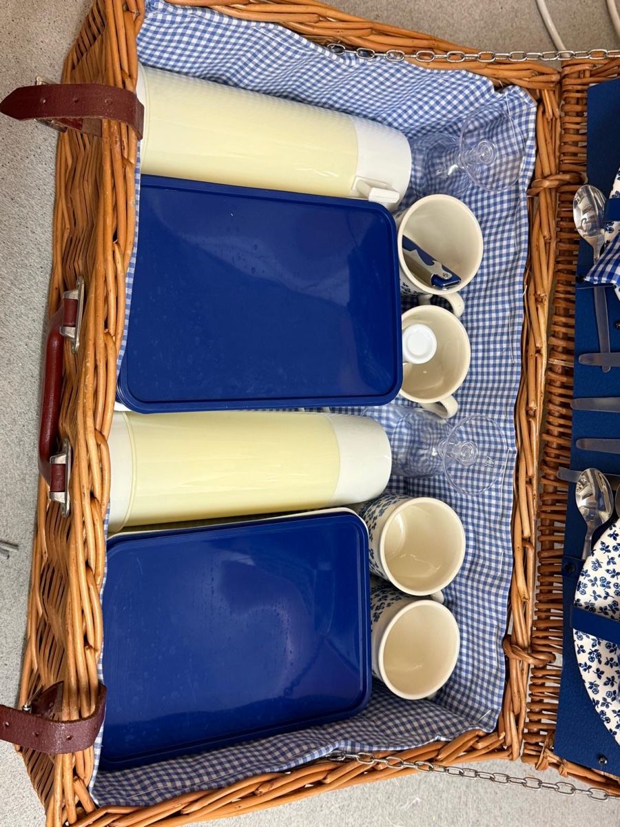 Autres articles pour la maison: Picknick Korb, british – D'occasion à Obfelden par puma59 5