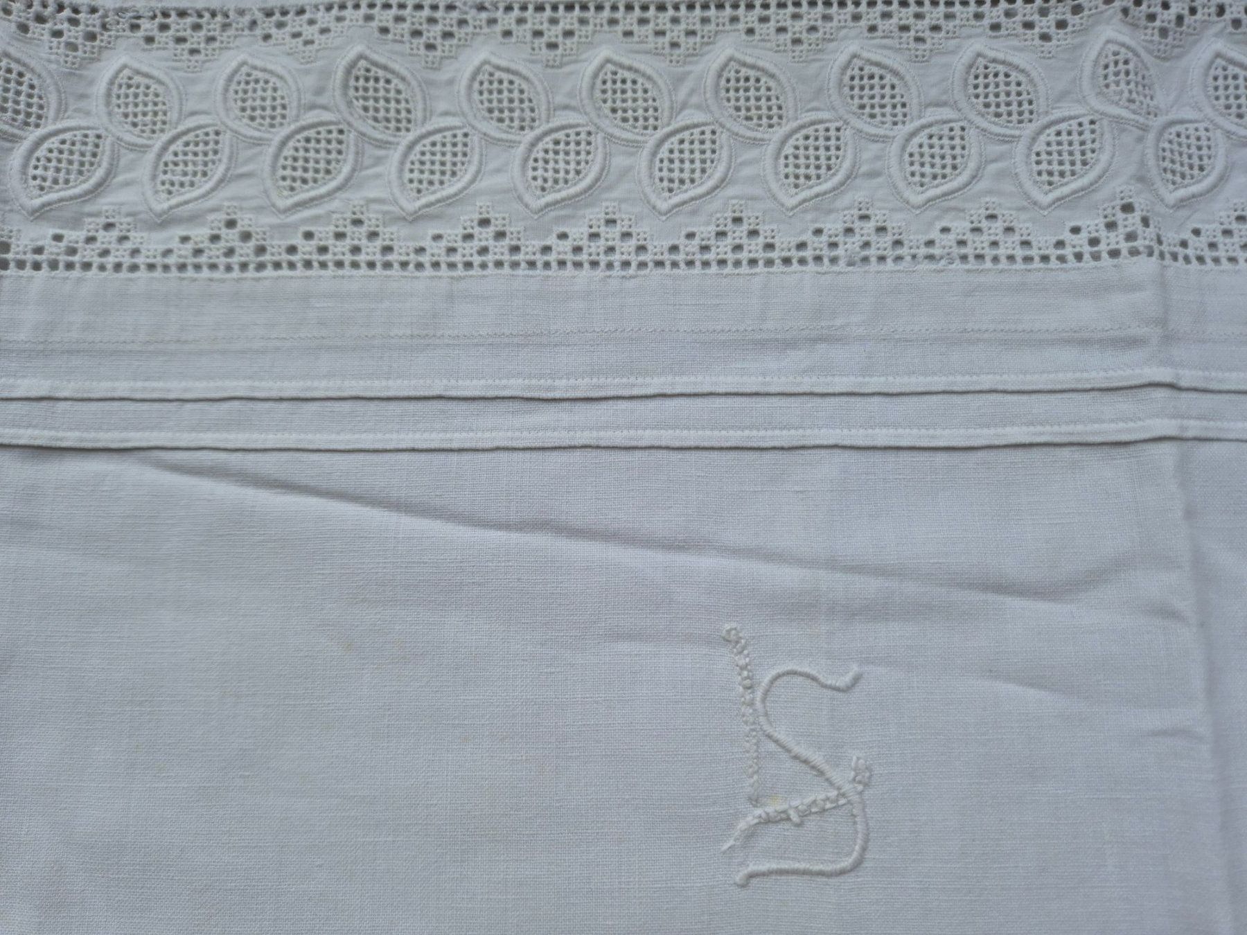 Biancheria da letto: Leinen Kissenbezug mit Monogramm LS Spitze alt – Usato da Bern venduto da aronari 1
