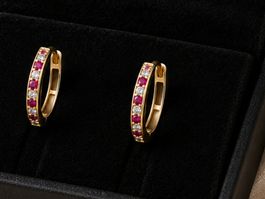 Paar Creolen Ohrringe mit 20 Zirkonia