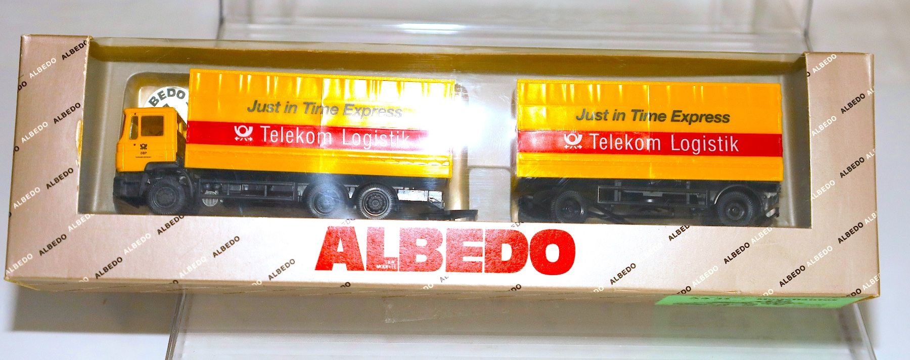Volvo Modellini d'auto: VOLVO DEUSCHE POST AG LKW MODELLAUTO1:87 – Nuovo e nell'imballaggio originale da Ipsach venduto da Merlux