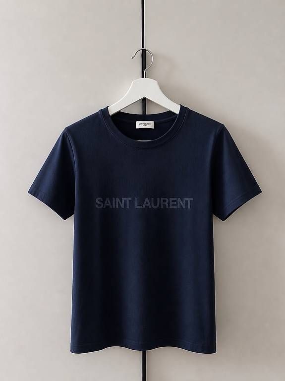 Saint Laurent T-Shirts: Saint Laurent Damen Shirt – Gebraucht aus Ennetbürgen von Jvek