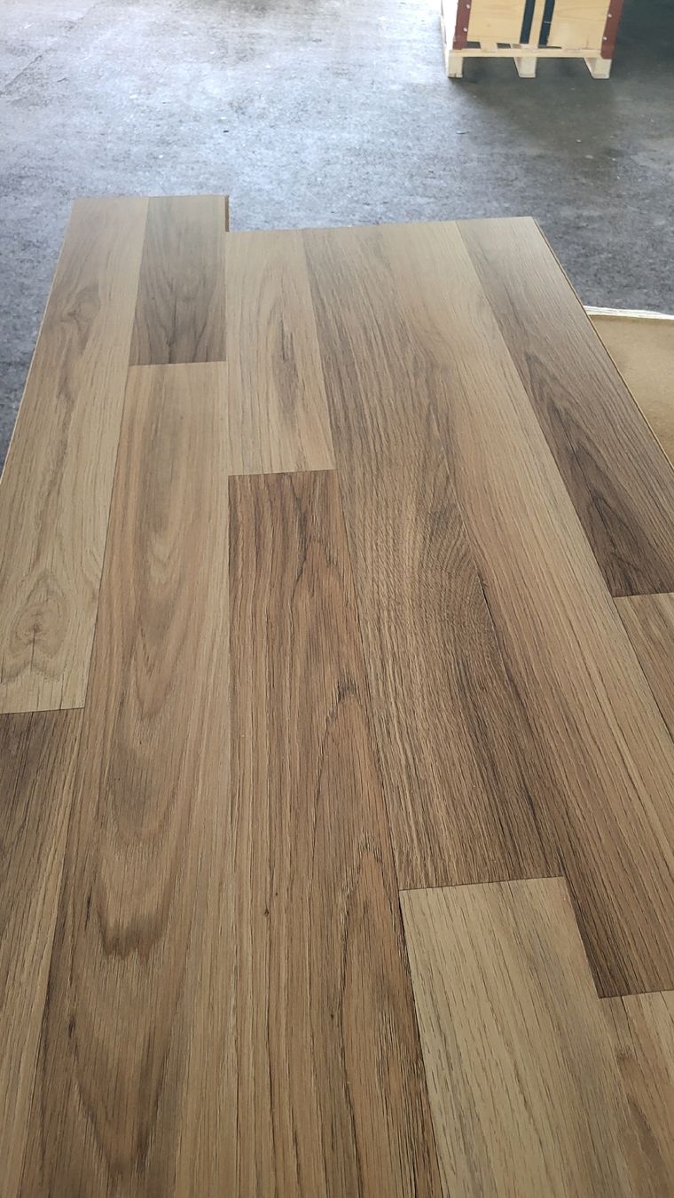 Holzartikel: Laminat Eleganz eiche 2-stab Fr. 14.90 m2 – Neu und originalverpackt aus Rothrist von swiss-laminat