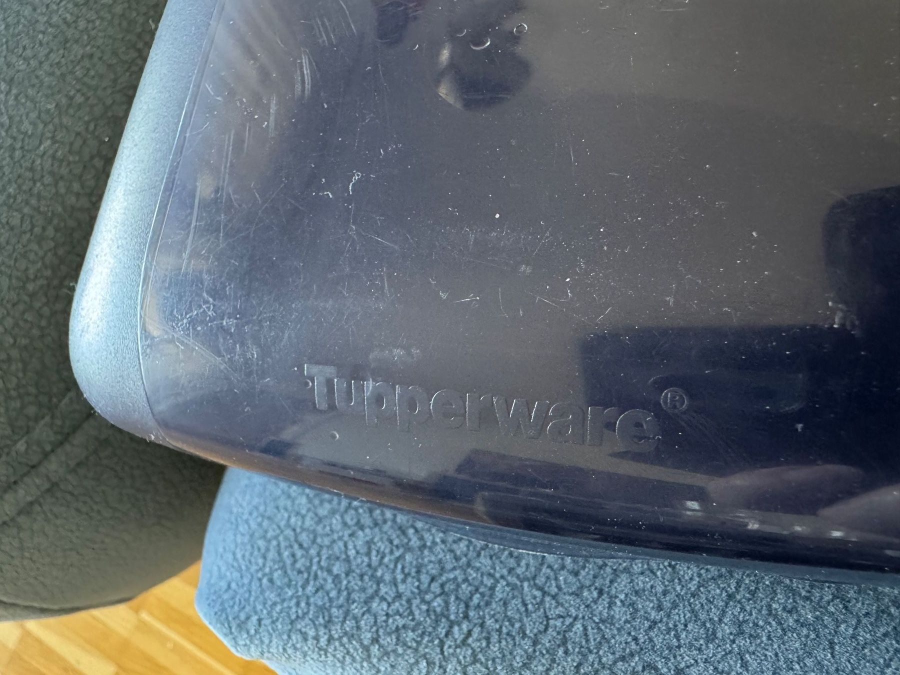 Tupperware Behälter & Ähnliches: Tupperware Behälter – Gebraucht aus Luzern von Ankerli