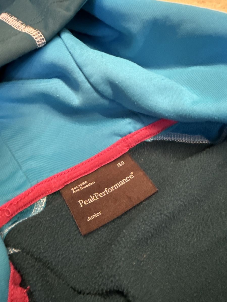 Peak Performance Giacche & Cappotti: Peak Performance Kapuzenjacke  – Usato da Horgen venduto da Mistral8 2