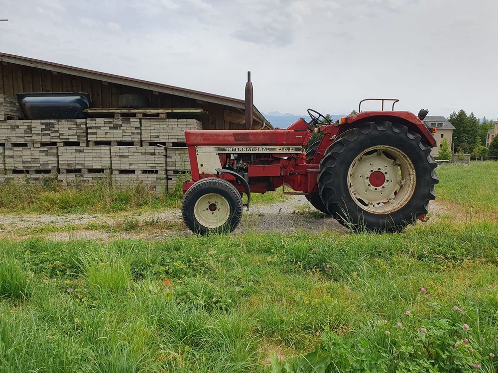 Traktor IH 744 (Gebraucht) in Wolfhausen für CHF 3070 – nur Abholung ...