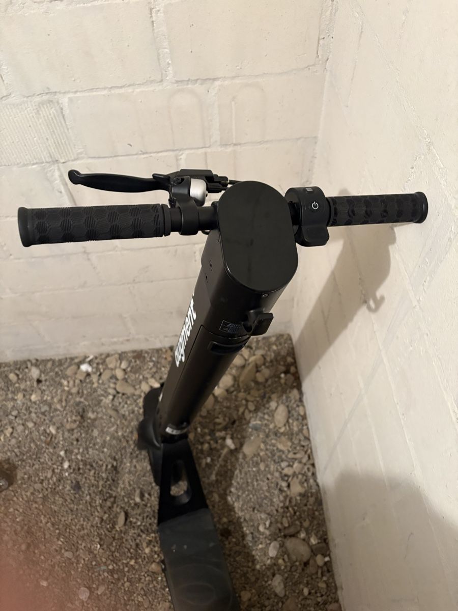 Scooter: E Scooter  – Usato da Burgdorf venduto da mil_bgk2 1