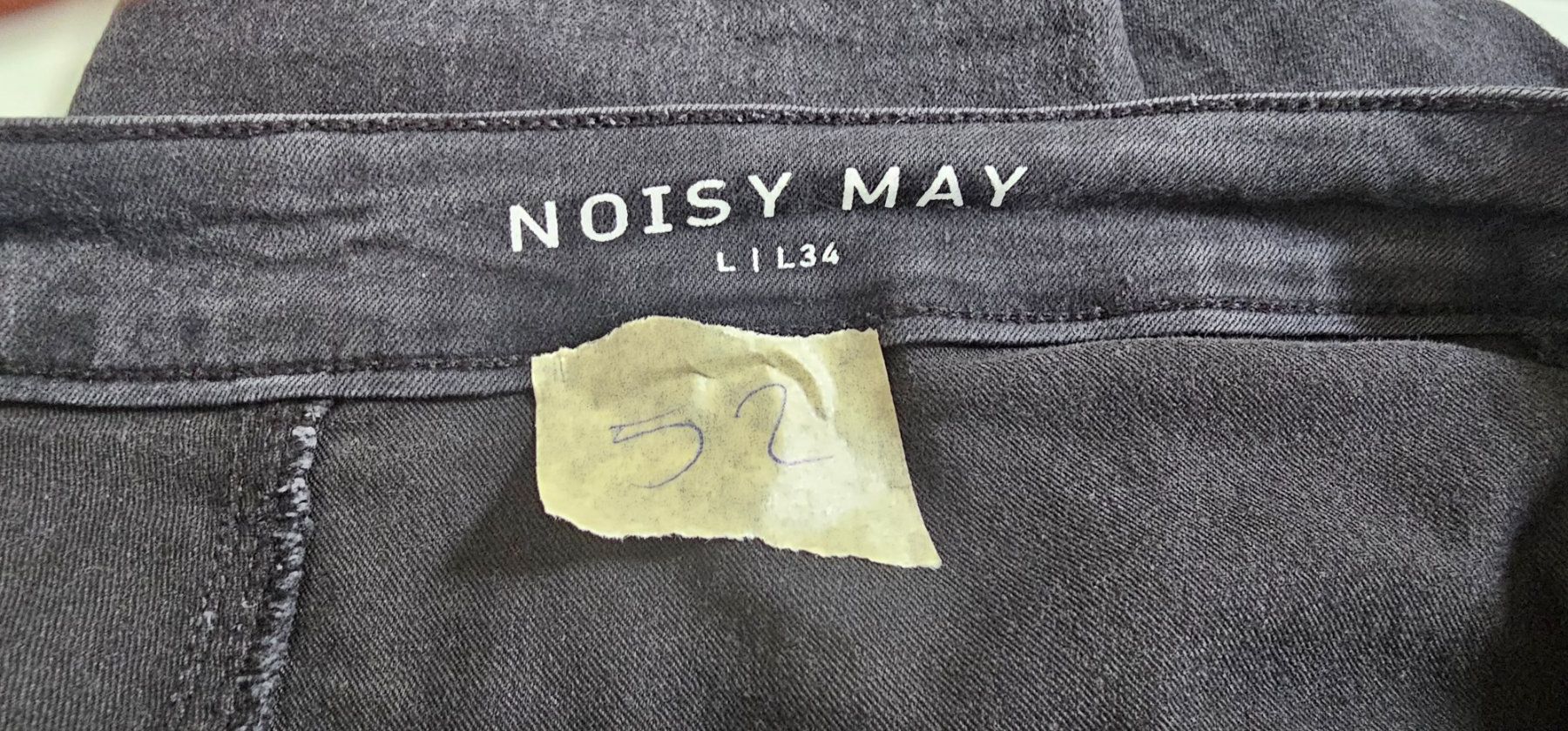 Jeans: Schwarze Jeans, Grösse M, Damenjeans – Usato da Azmoos venduto da Jadejo 3