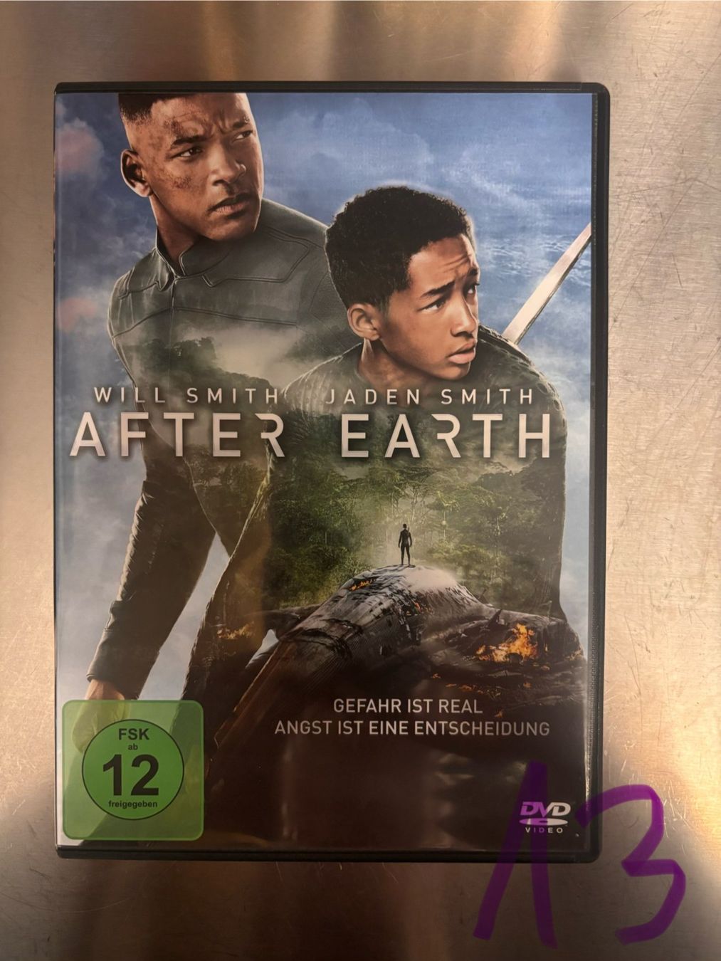 Tutti i DVDs: DVD Video "After Earth" – Usato da Mellingen venduto da villapepa