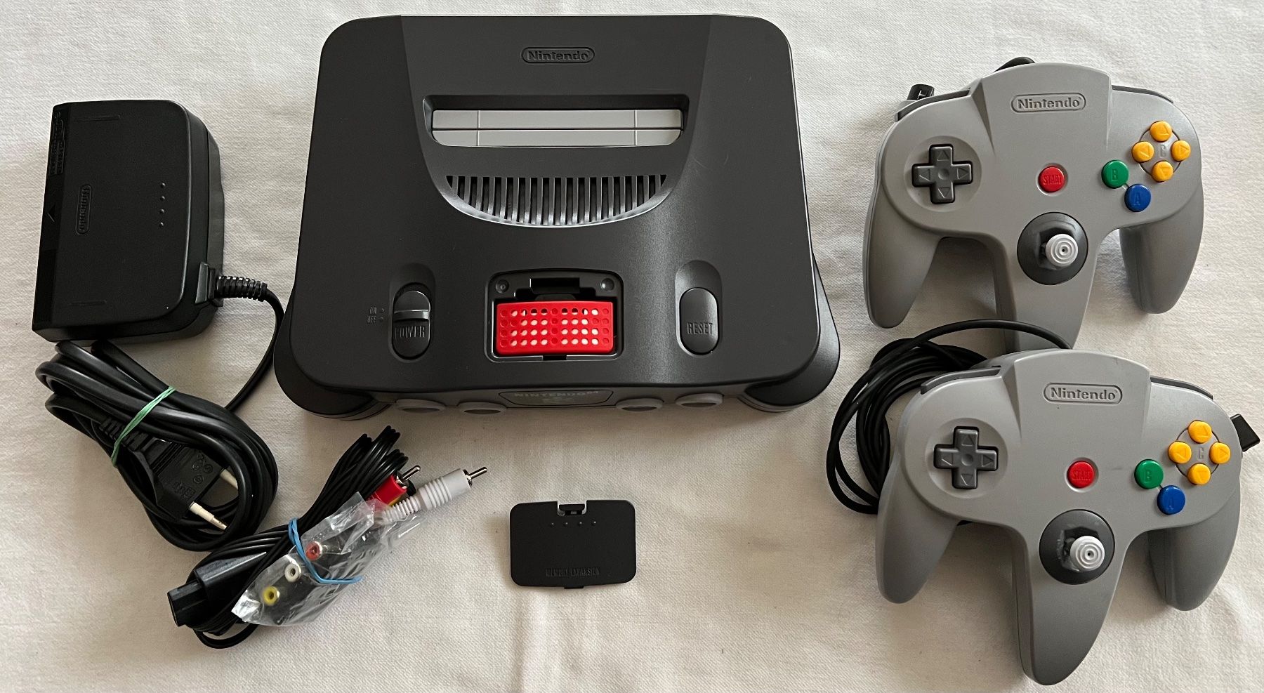 Nintendo Console: Nintendo 64 ink. Expansion Pak & 2 Controller & 12 Games TOP – Usato da Rebstein venduto da gimmma