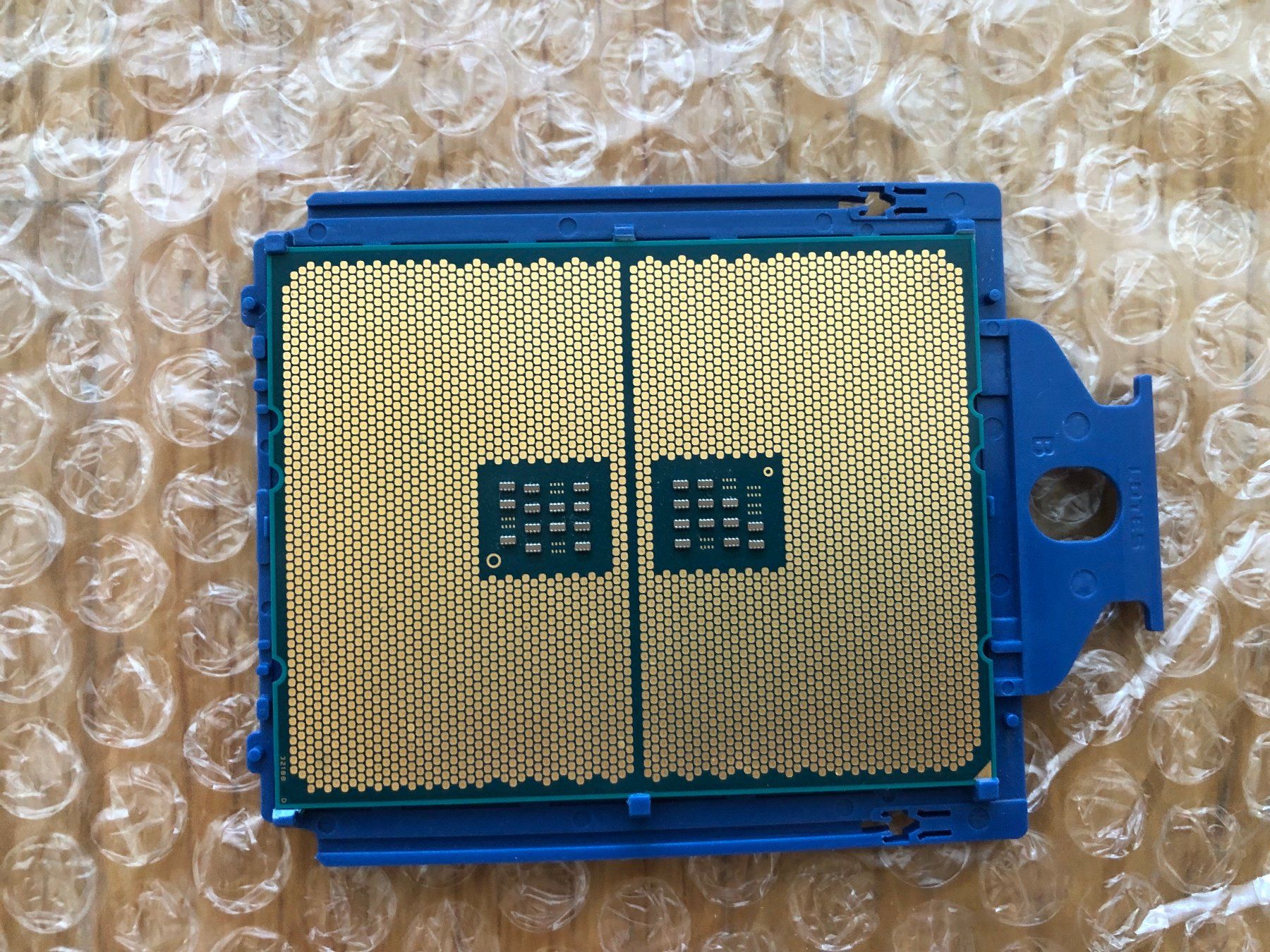 Amd Componenti elettronici: AMD EPYC 7551 – 32 Cores / 64 Threads (Socket SP3) – Usato da Regensdorf venduto da RippyZappidy 1