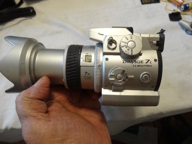 Minolta Fotocamera: MINOLTA DIMAGE 7i DIGITAL KAMERA-LÄÜFT – Usato da zürich venduto da ahmad01 1