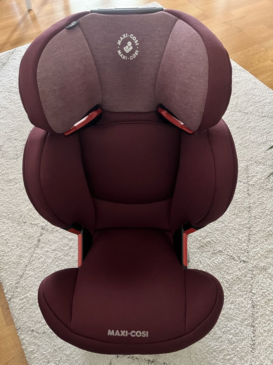 Maxi-Cosi Seggiolini per auto: Maxi-Cosi Rodifix Kindersitz 15-36kg – Usato da Zollikon venduto da Djemba37