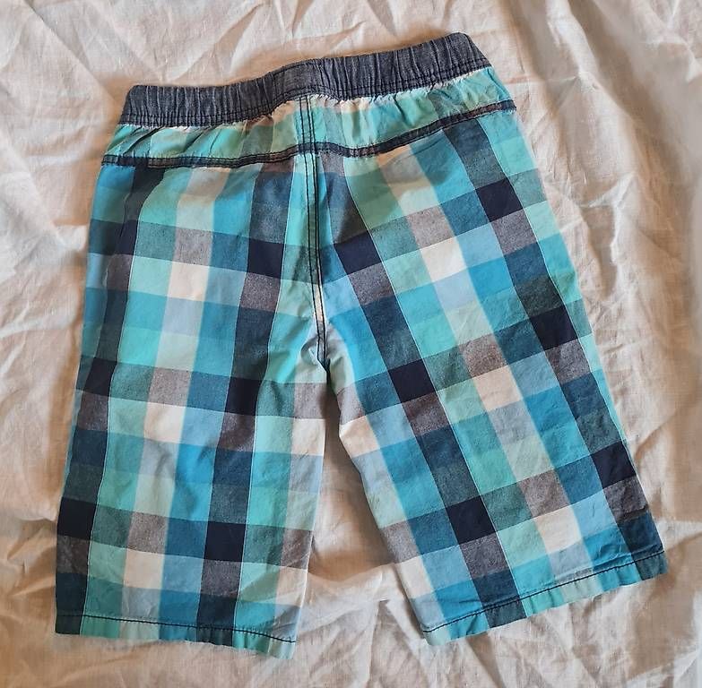 Hosen: Knabenshorts Gr 140 – Gebraucht aus Baar von Loimund 3