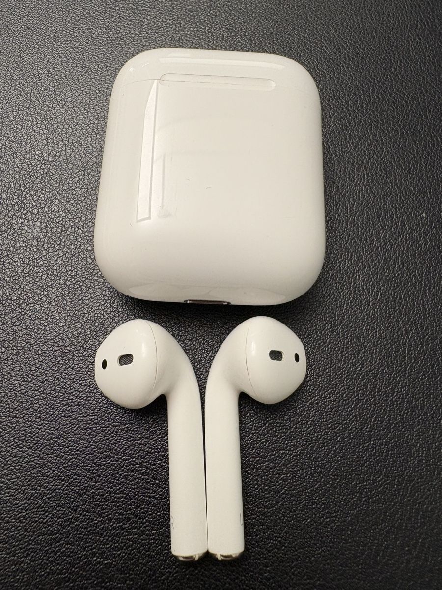 Apple Casques audio: APPLE Airpods Gen. 2 ab Fr. 1.-  – D'occasion à Perlen par S0nG0ku 2