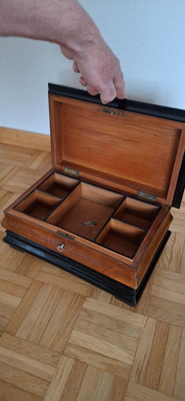 Truhen: Barockschatulle – Gebraucht aus Lachen SZ von Isuma 1