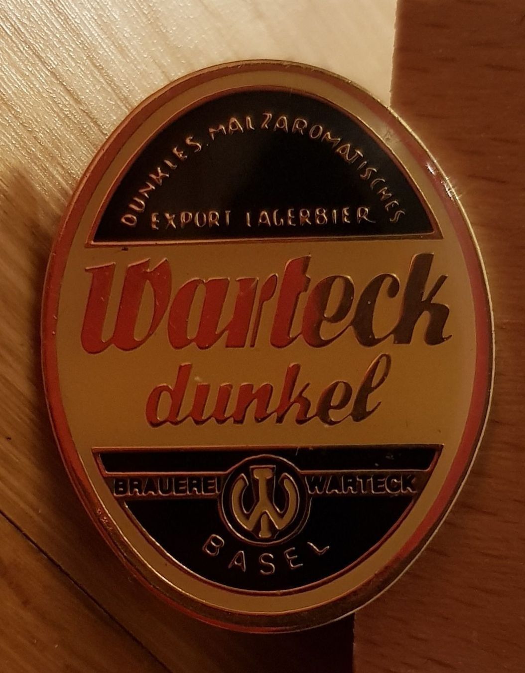Basler Placchette & Badge: Warteck Basel Bier PIN – Usato da Emmenbrücke venduto da Herzog07 2