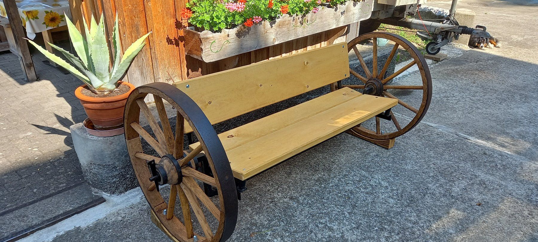 Panchine: exlusive Sitzbank mit nostalgischen Rädern - ein Hingucker! – Nuovo (secondo la descrizione) da Bazenheid venduto da Huzi60