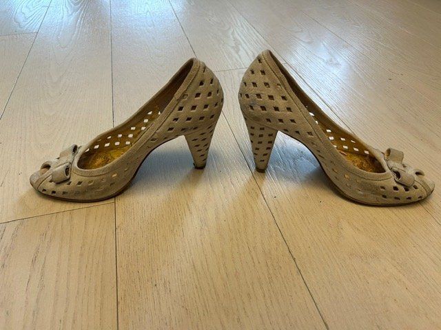 Scarpe da donna: scarpe con tacco nr 39 – Usato da Lugano venduto da camillapersempre 1