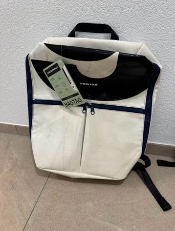 Freitag Rucksack F49 Fringe weiss/blau mit Bagtag neu